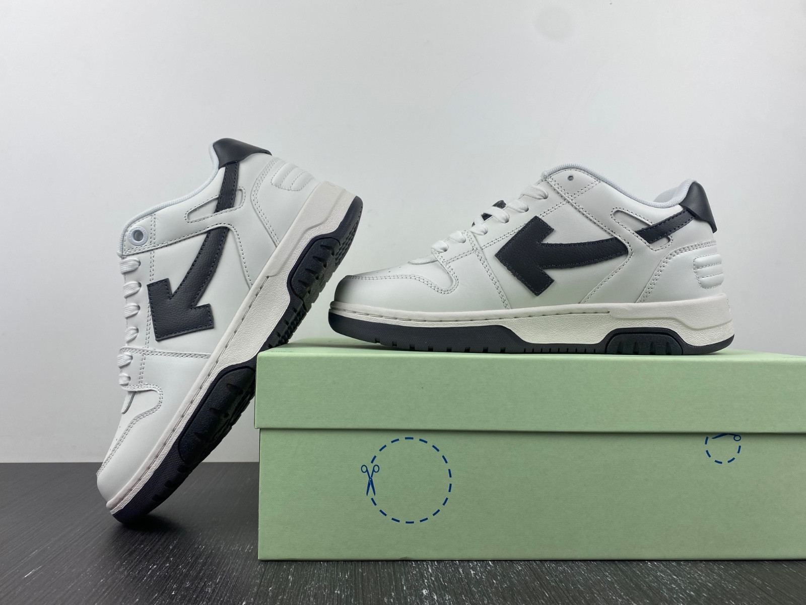 Off White GYM Sneaker