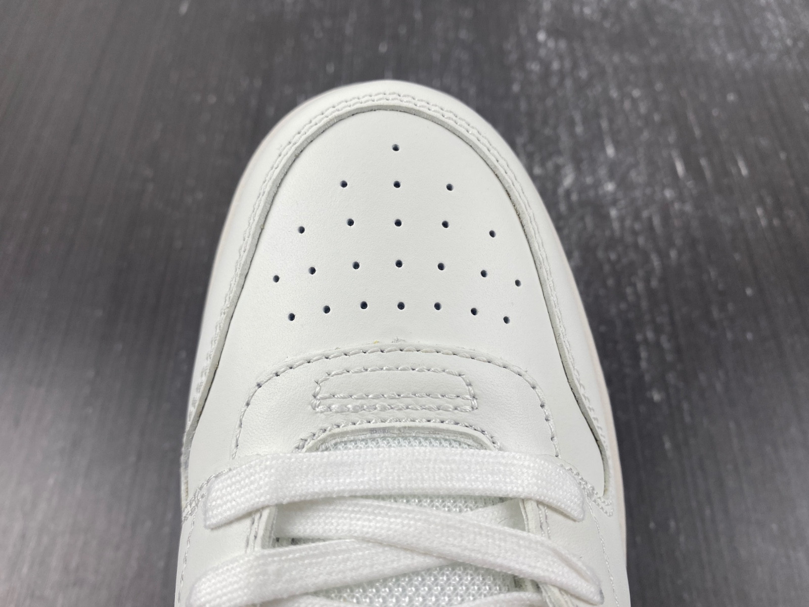 Off White GYM Sneaker