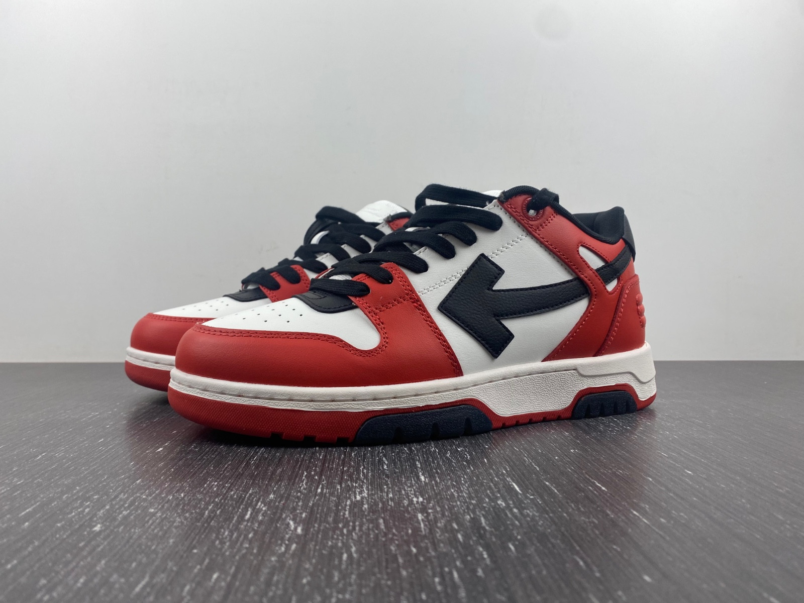 Off White GYM Sneaker