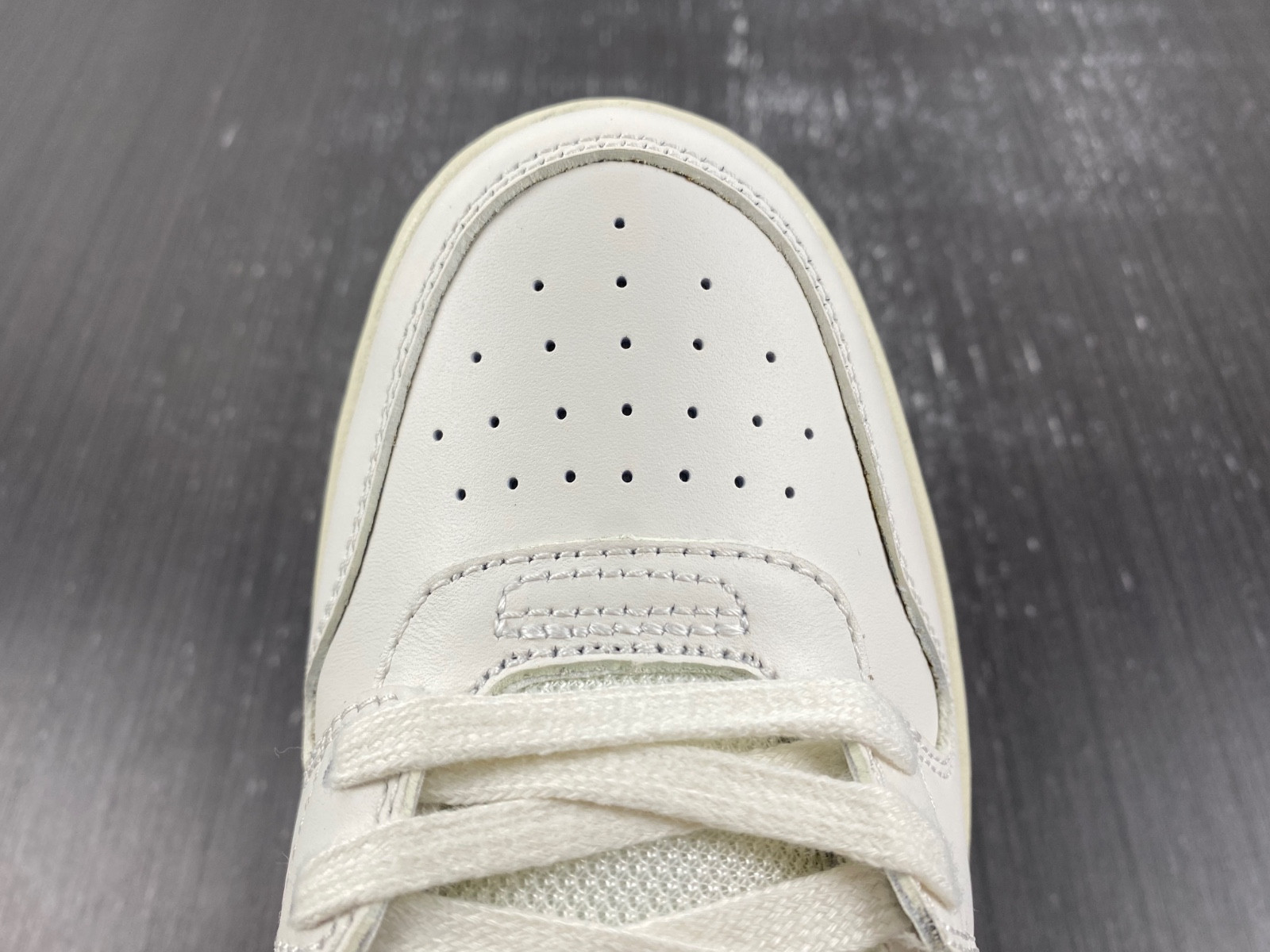 Off White GYM Sneaker