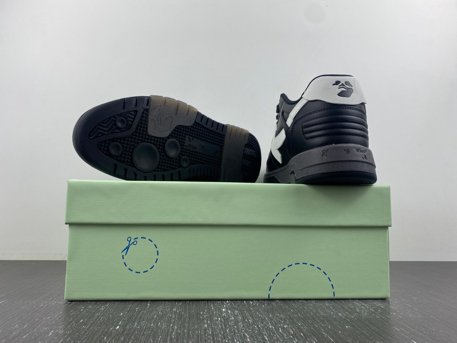 Off White GYM Sneaker