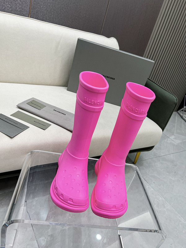 Ba*len*cia*ga boots
