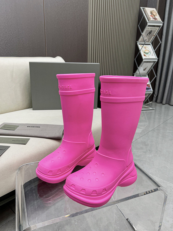 Ba*len*cia*ga boots
