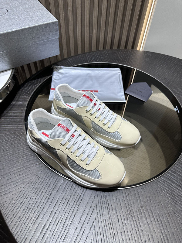 PA Low Sneakers