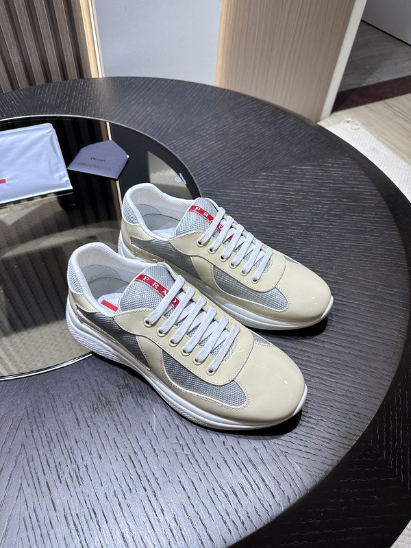 PA Low Sneakers