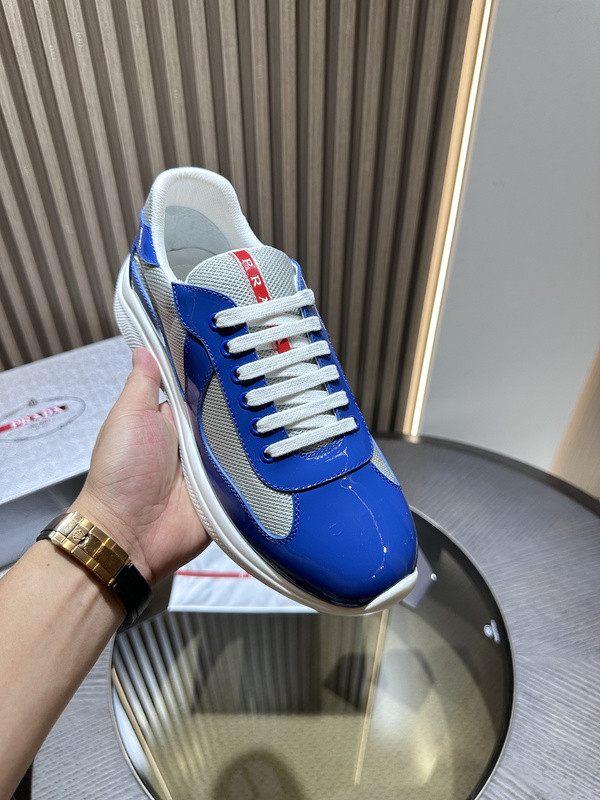 PA Low Sneakers