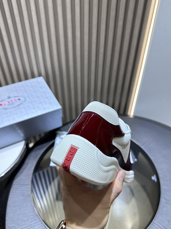 PA Low Sneakers