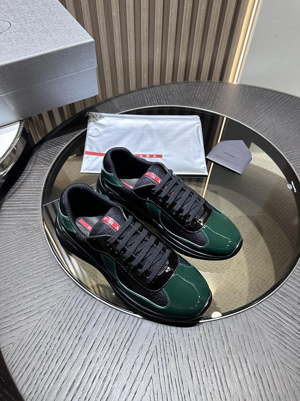 PA Low Sneakers