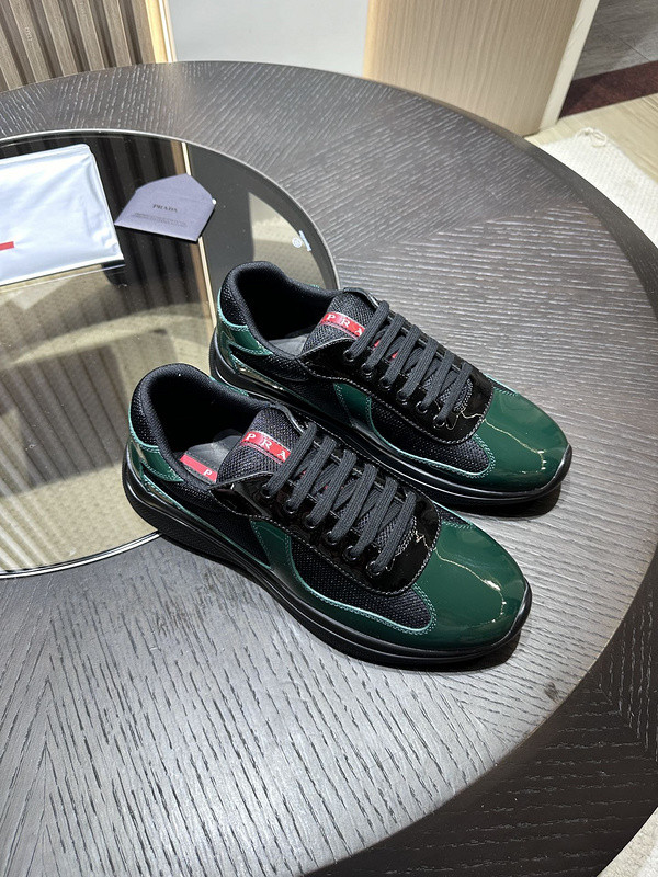 PA Low Sneakers