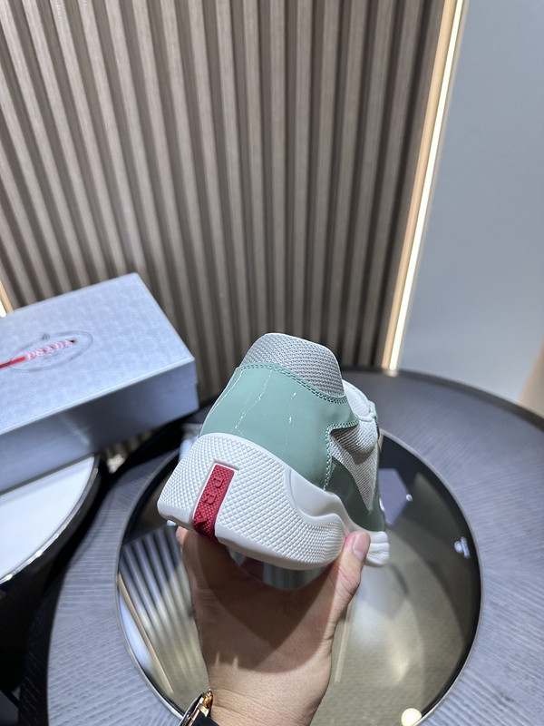 PA Low Sneakers