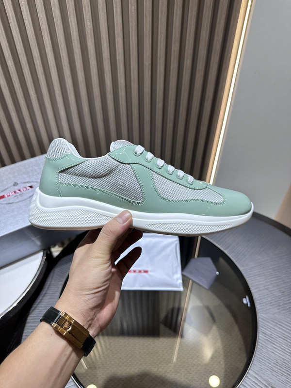 PA Low Sneakers