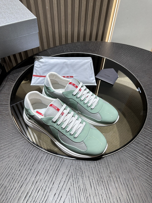 PA Low Sneakers