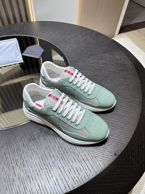 PA Low Sneakers