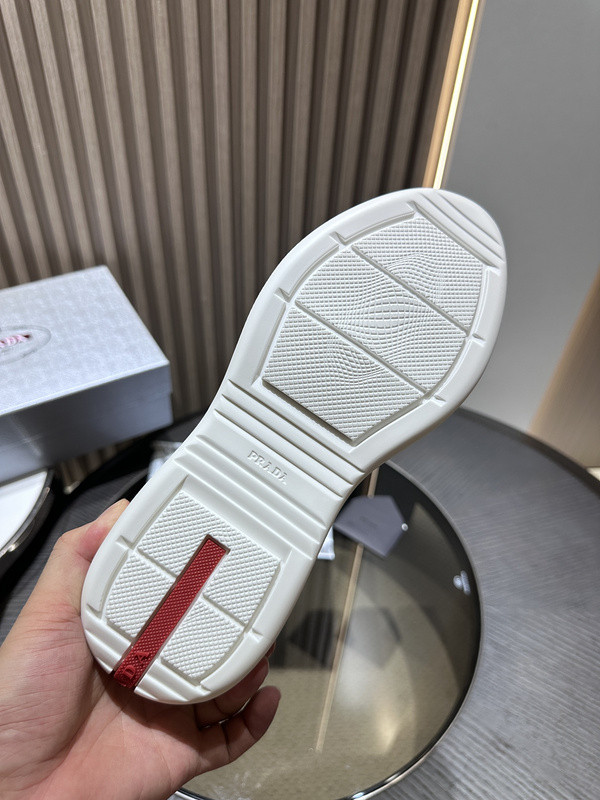 PA Low Sneakers