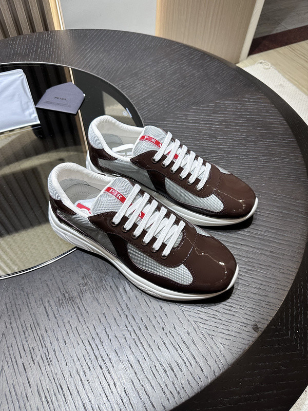 PA Low Sneakers