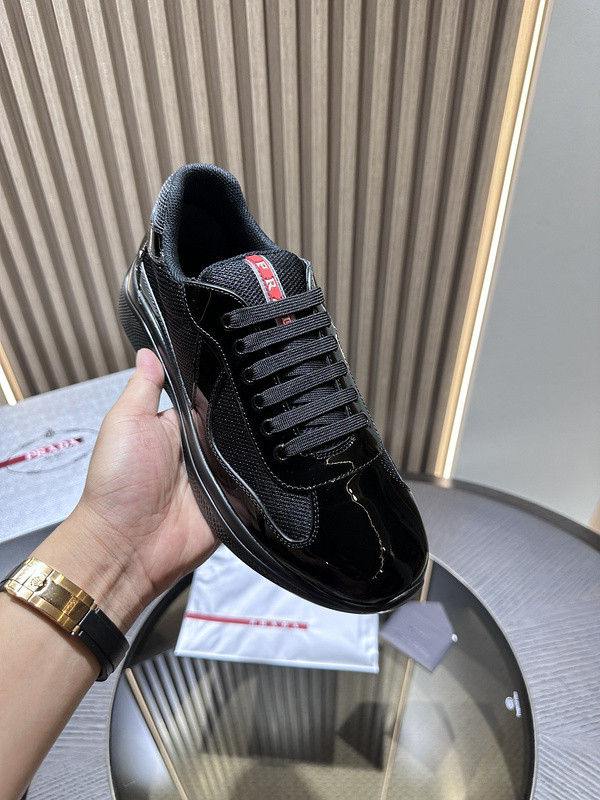 PA Low Sneakers
