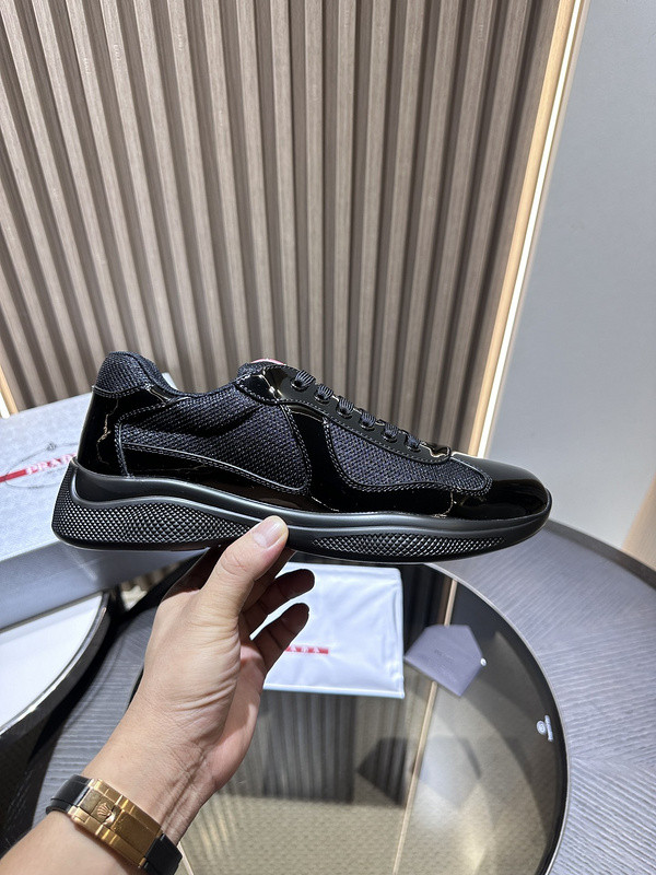 PA Low Sneakers