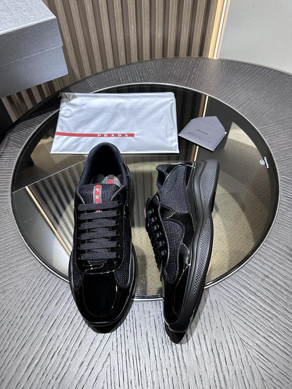 PA Low Sneakers
