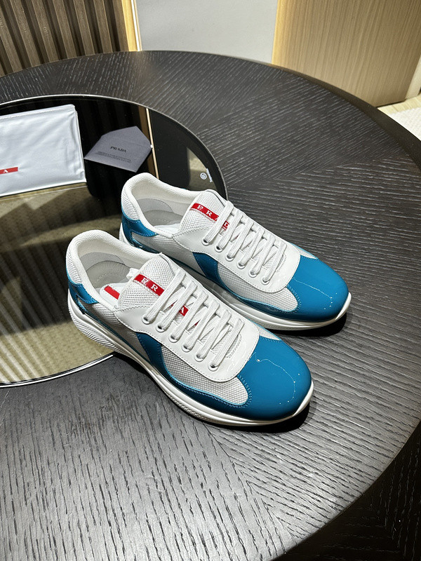 PA Low Sneakers