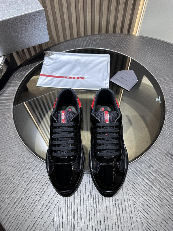 PA Low Sneakers