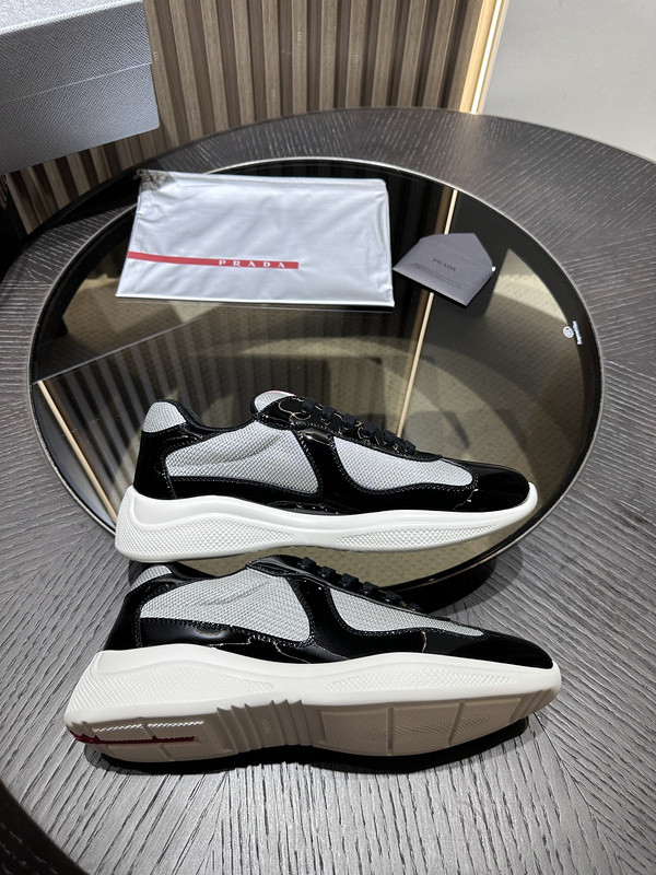 PA Low Sneakers