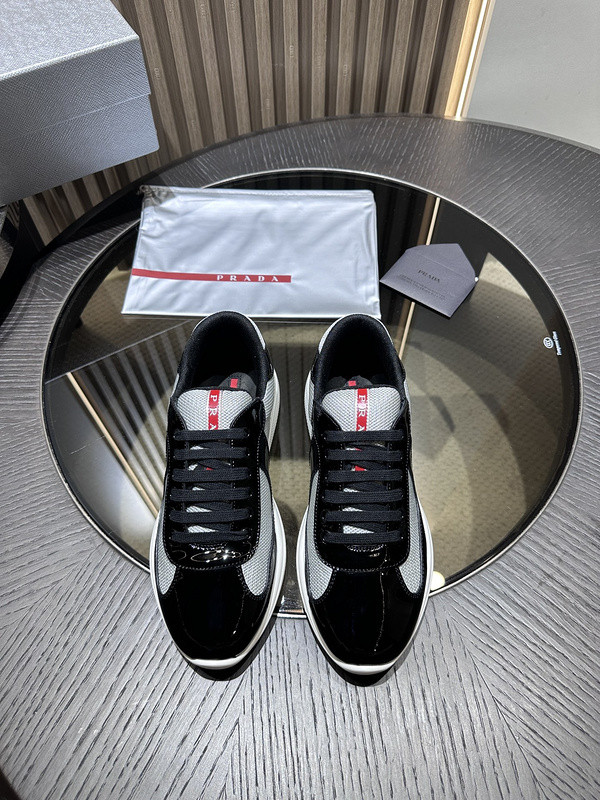 PA Low Sneakers