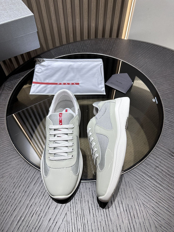 PA Low Sneakers