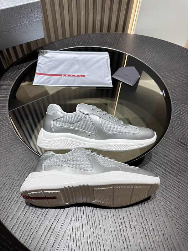PA Low Sneakers