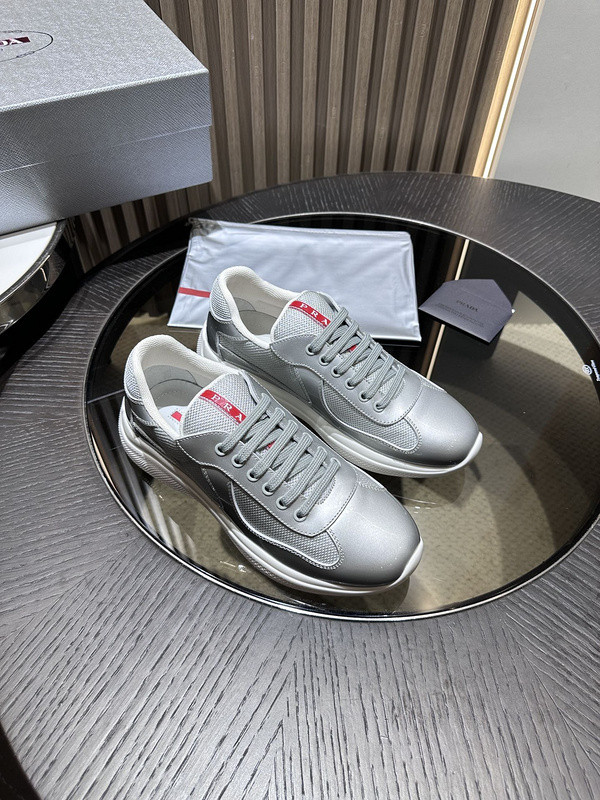 PA Low Sneakers