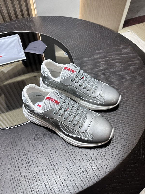 PA Low Sneakers