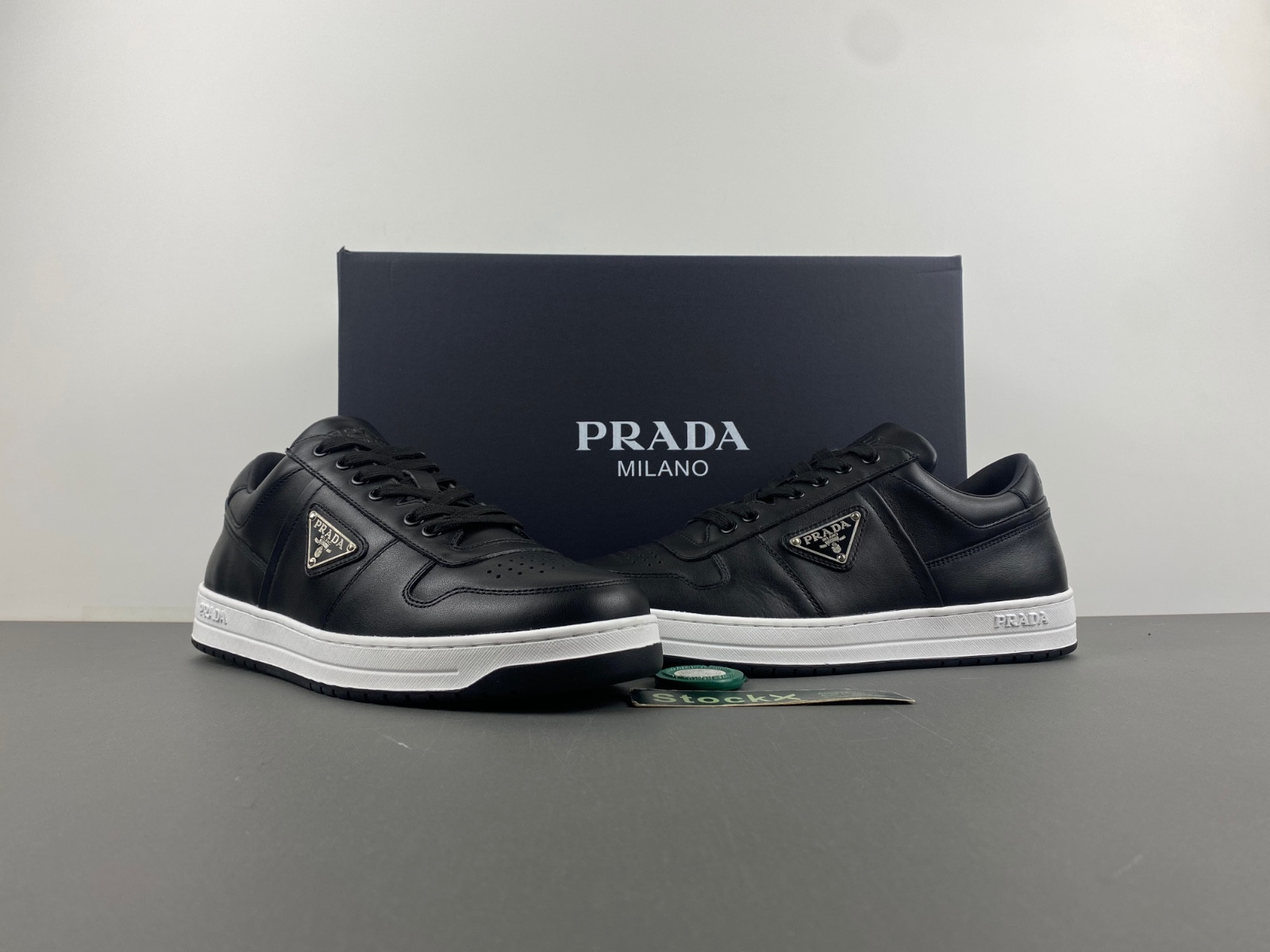 PA Low Sneakers