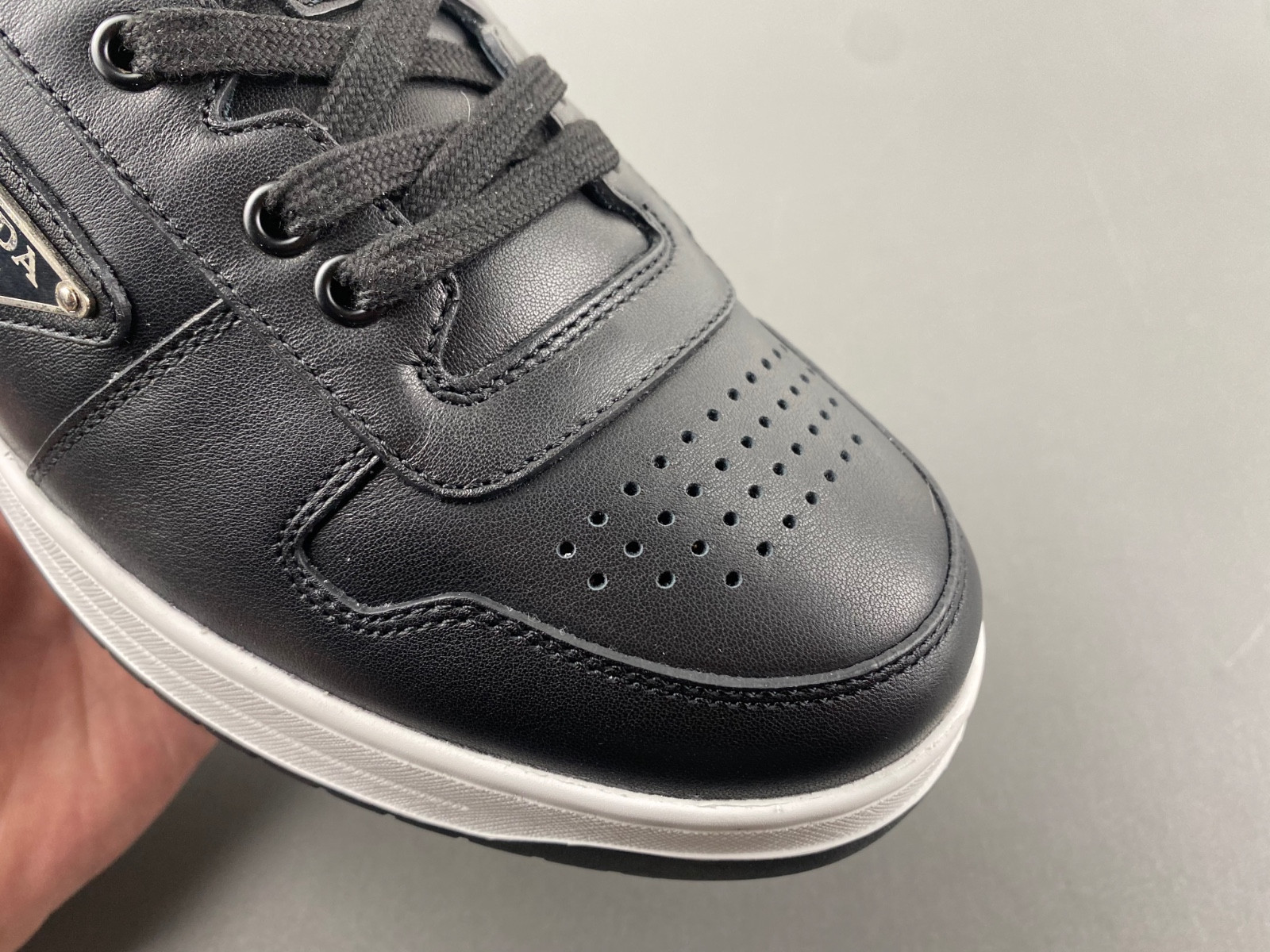 PA Low Sneakers