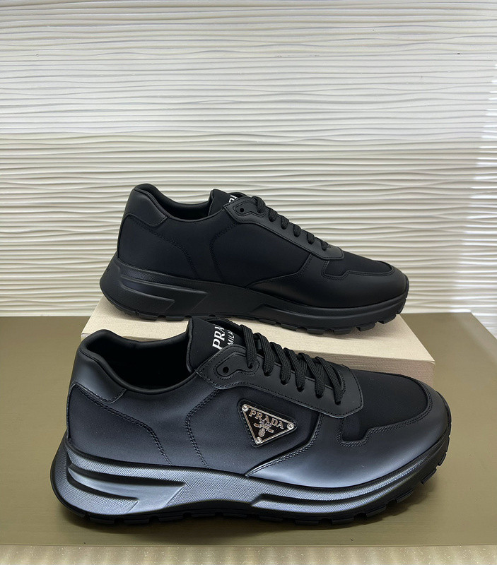 PA Low Sneaker