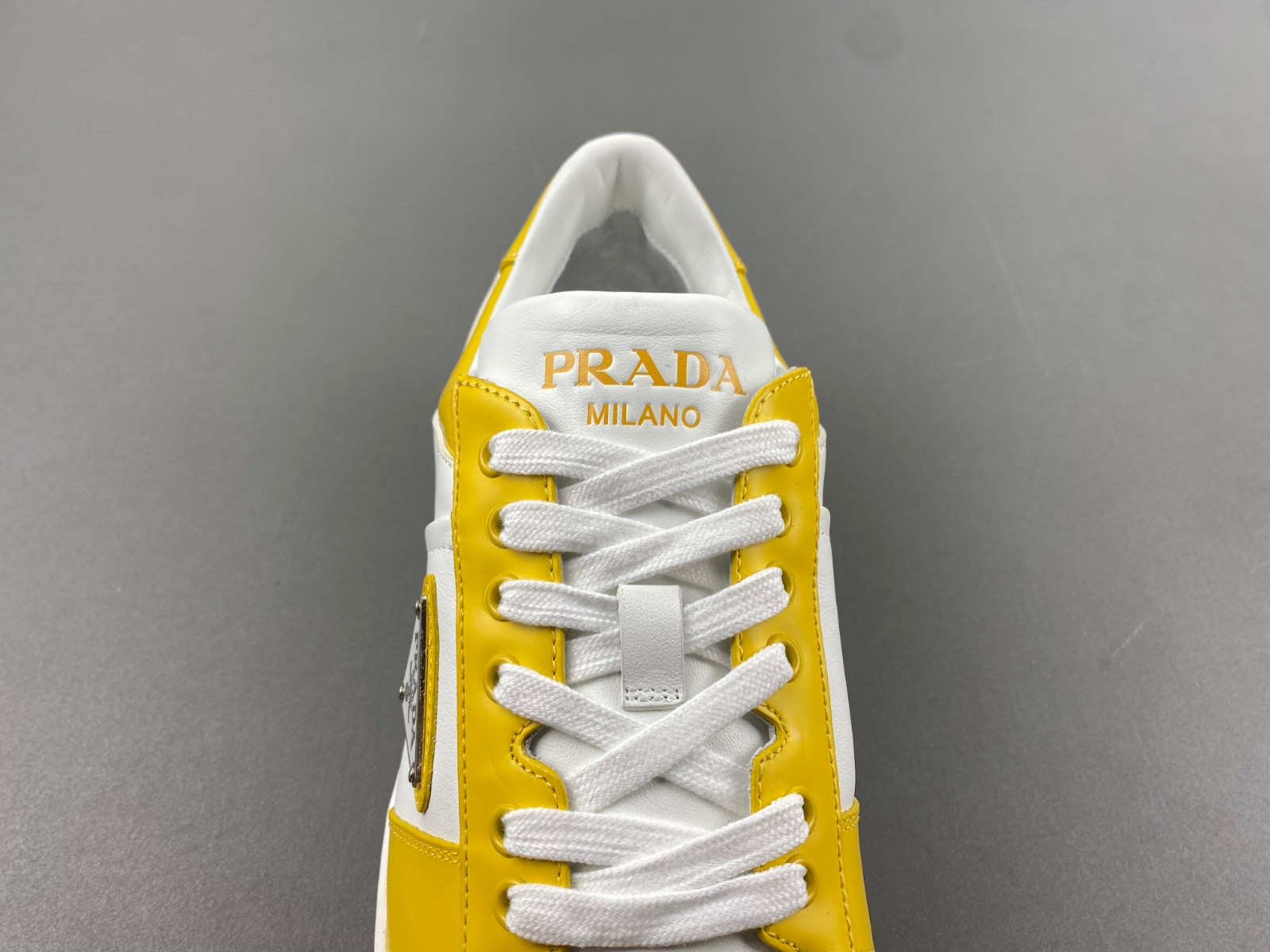 PA Low Sneakers