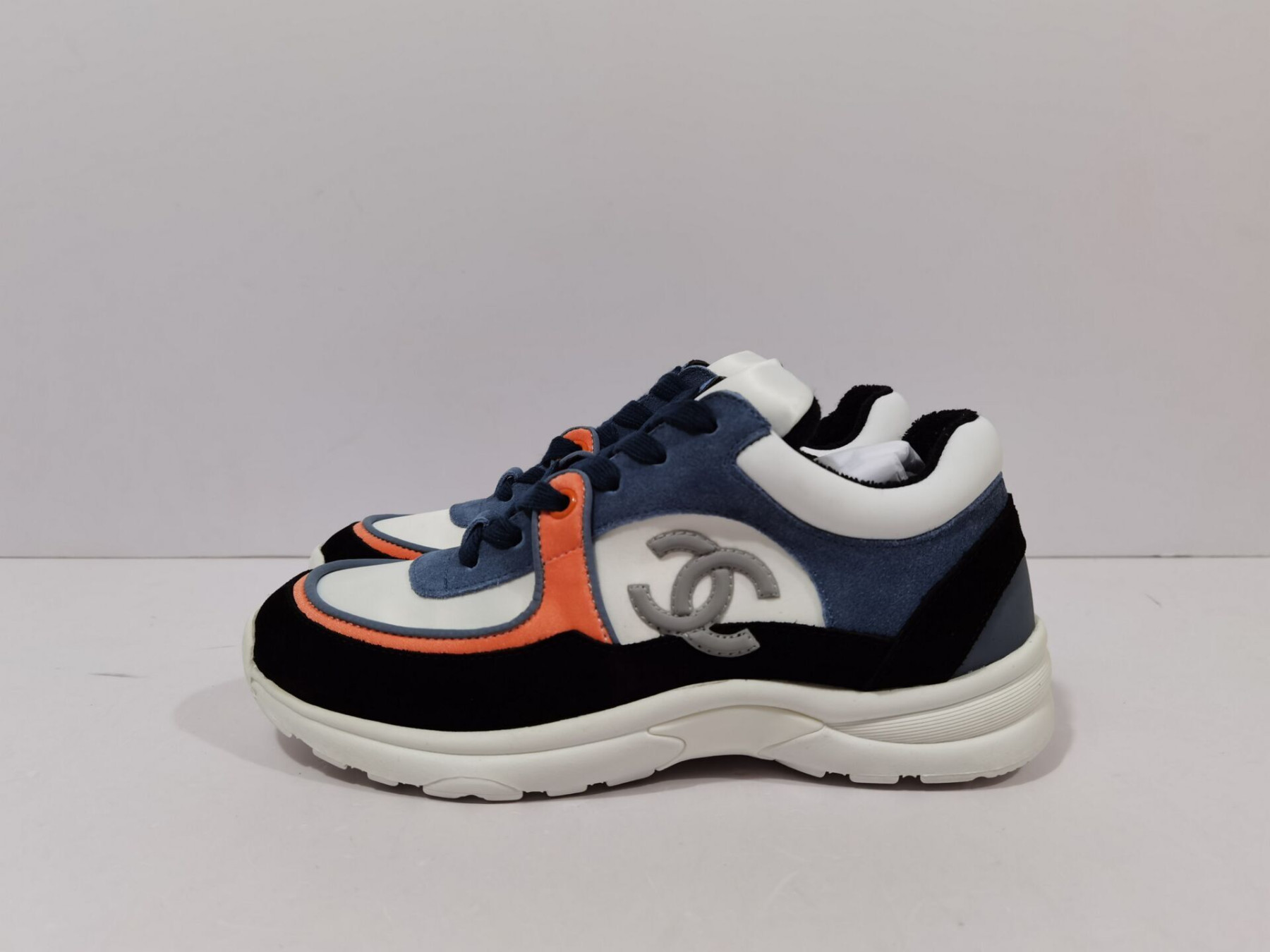 CNL Sneakers