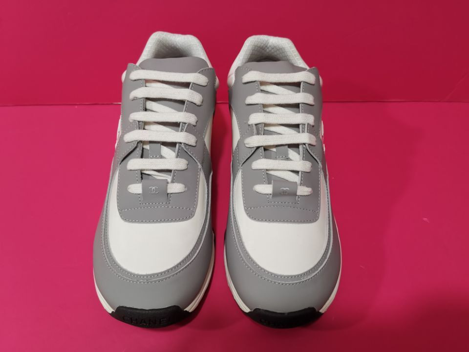 CNL Sneakers
