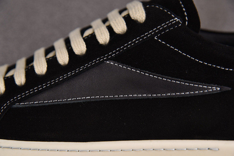 RO Sneakers