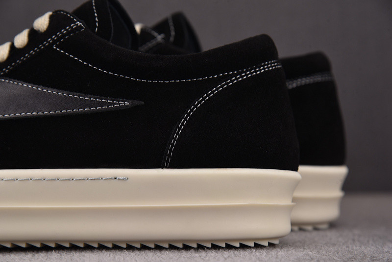 RO Sneakers