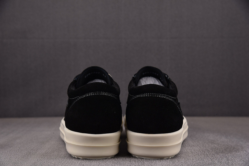 RO Sneakers