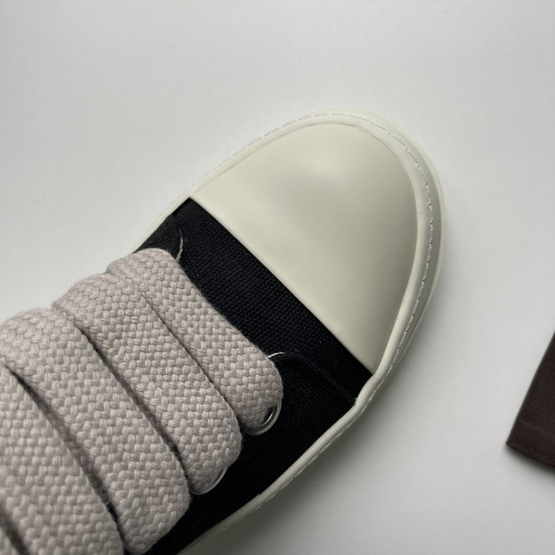 RO Sneakers