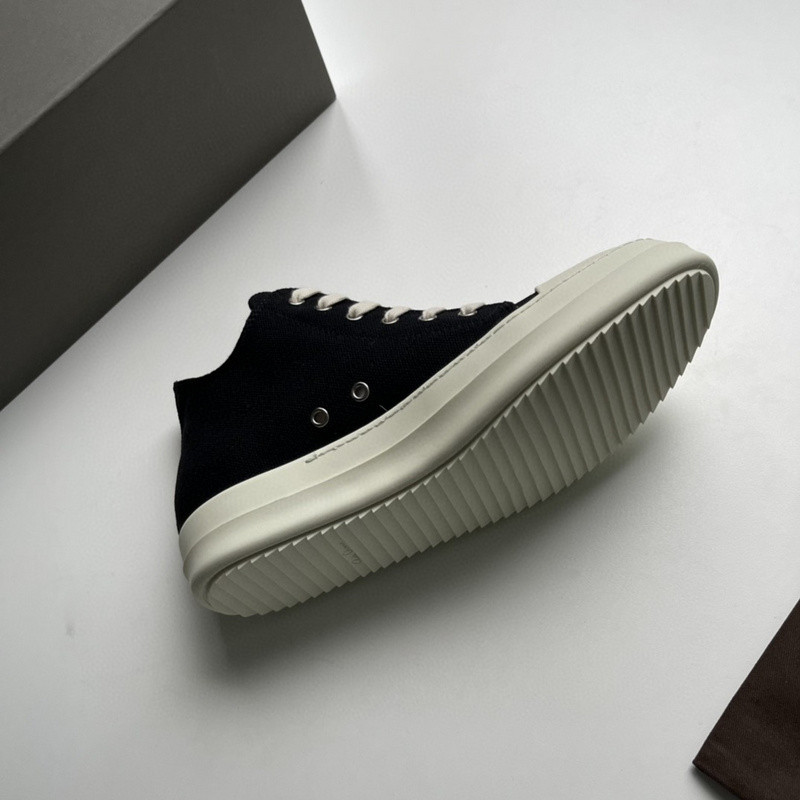 RO Sneakers
