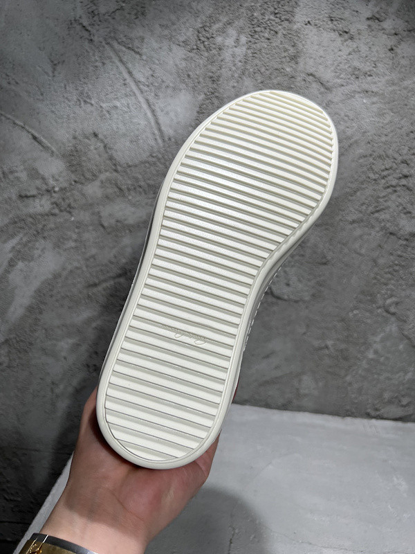 RO Sneakers