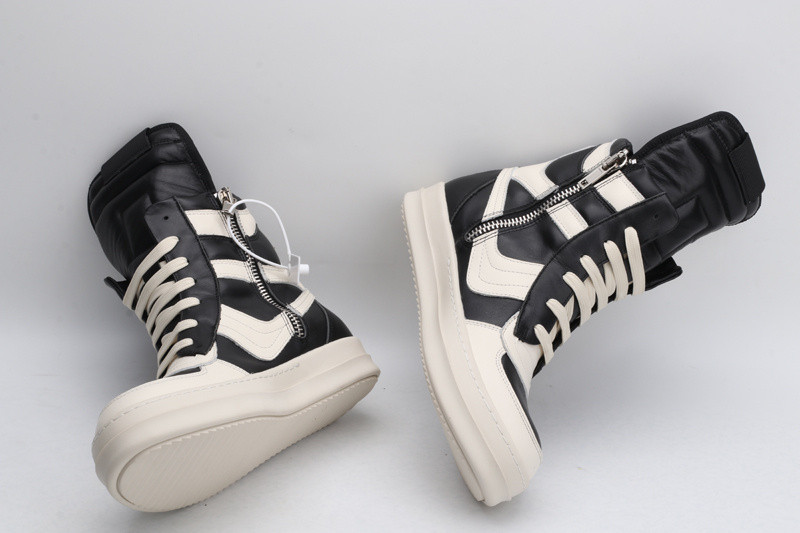 RO Sneakers