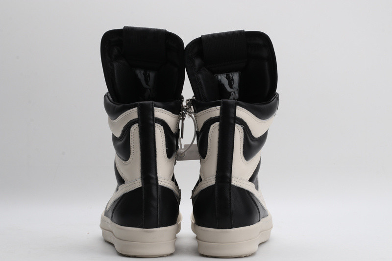 RO Sneakers