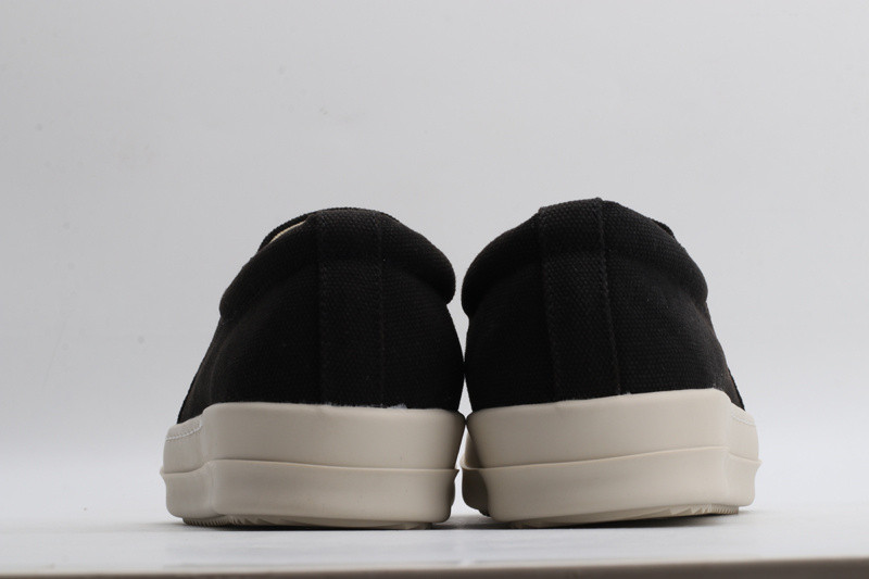 RO Sneakers