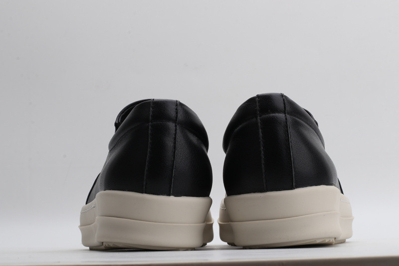 RO Sneakers