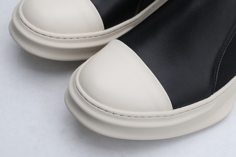 RO Sneakers