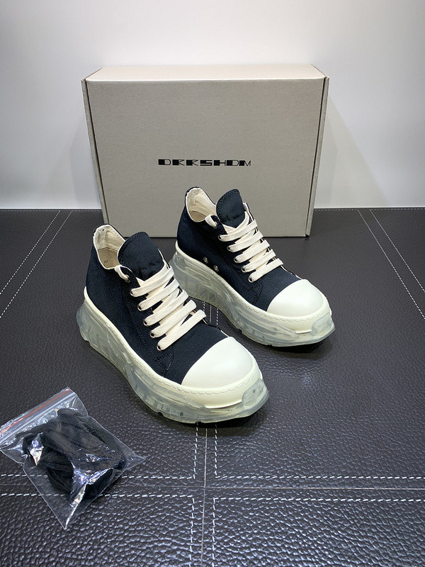 RO Sneakers