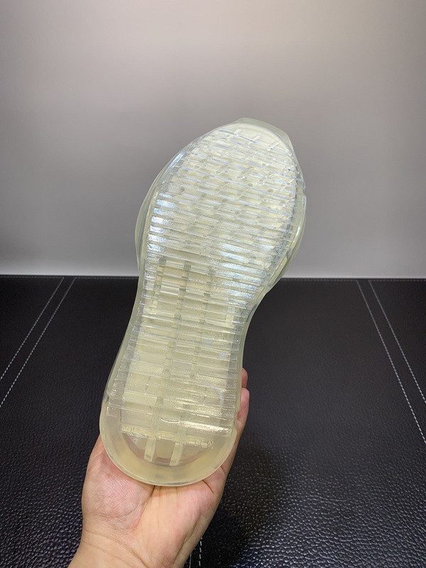 RO Sneakers
