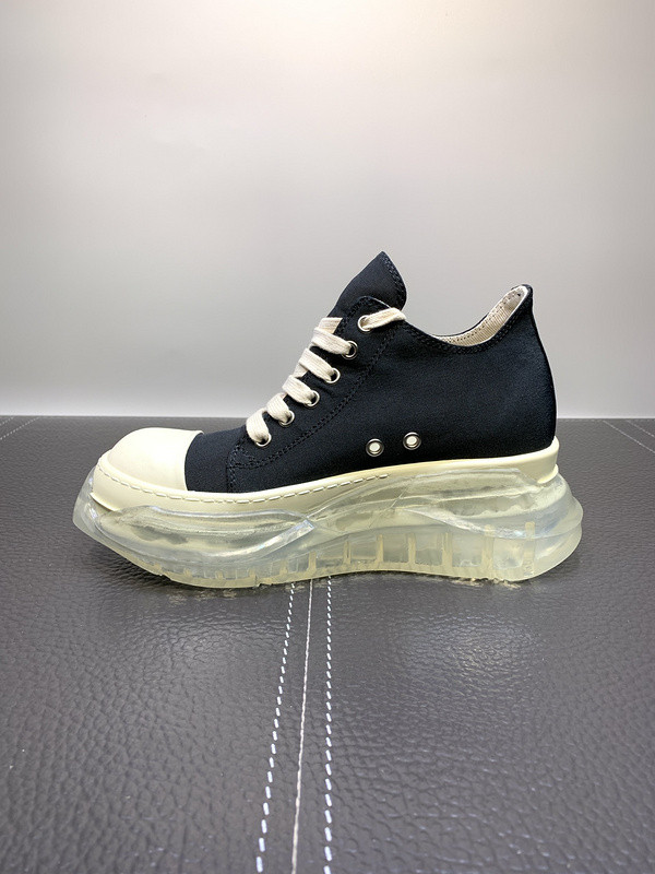 RO Sneakers